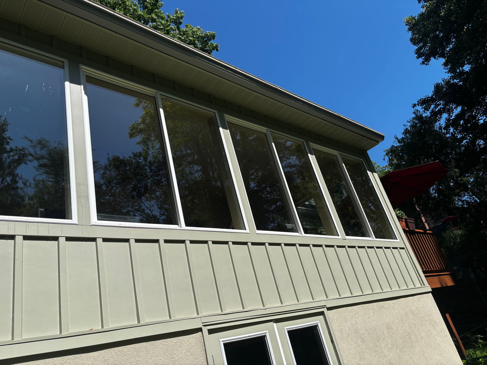 Bug Residue and Grime No Match for This Lancaster Window Wash