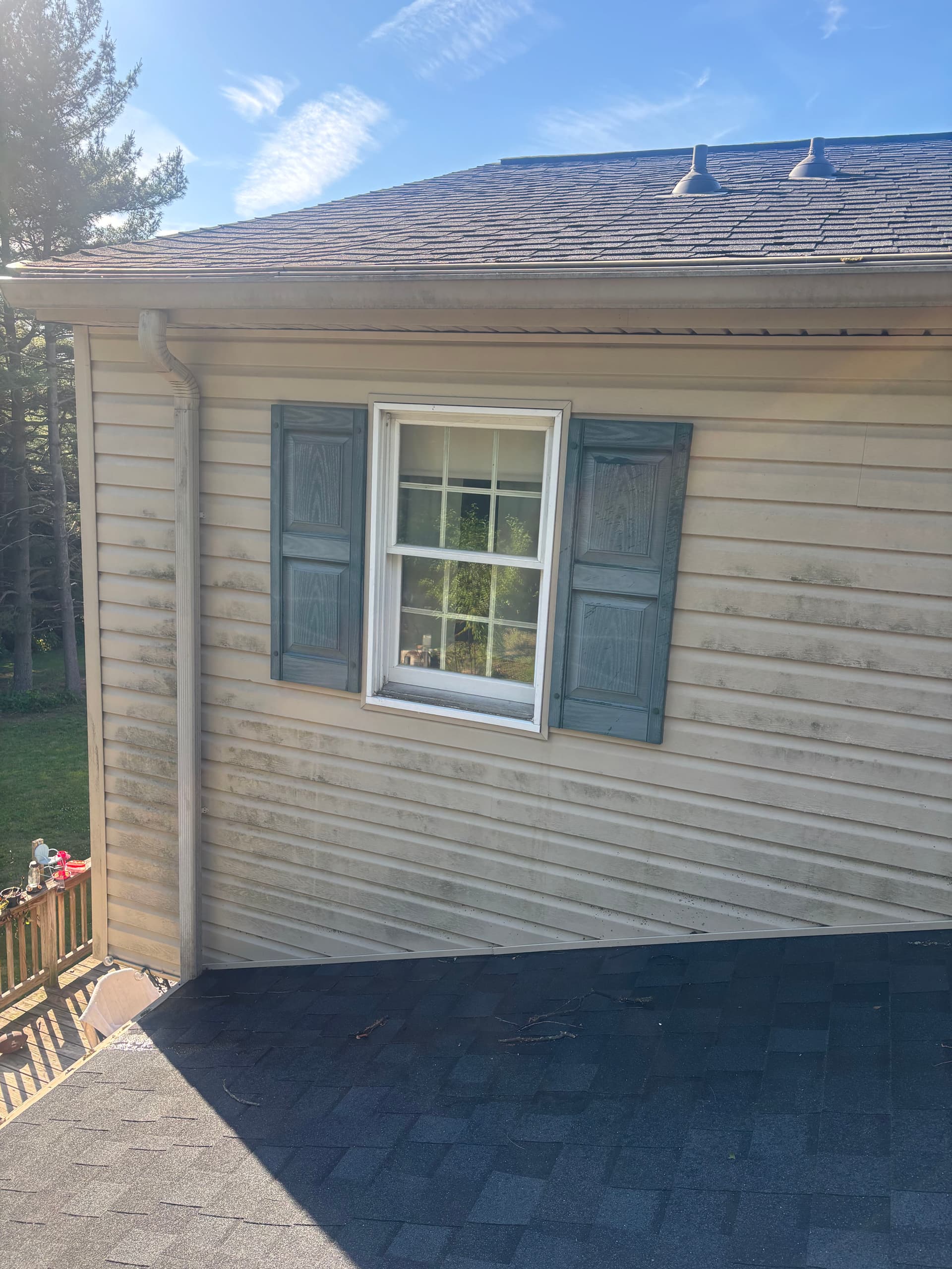 Gallery photos for Window Washing and Gutter Cleaning Done Right in Lititz: Image #2