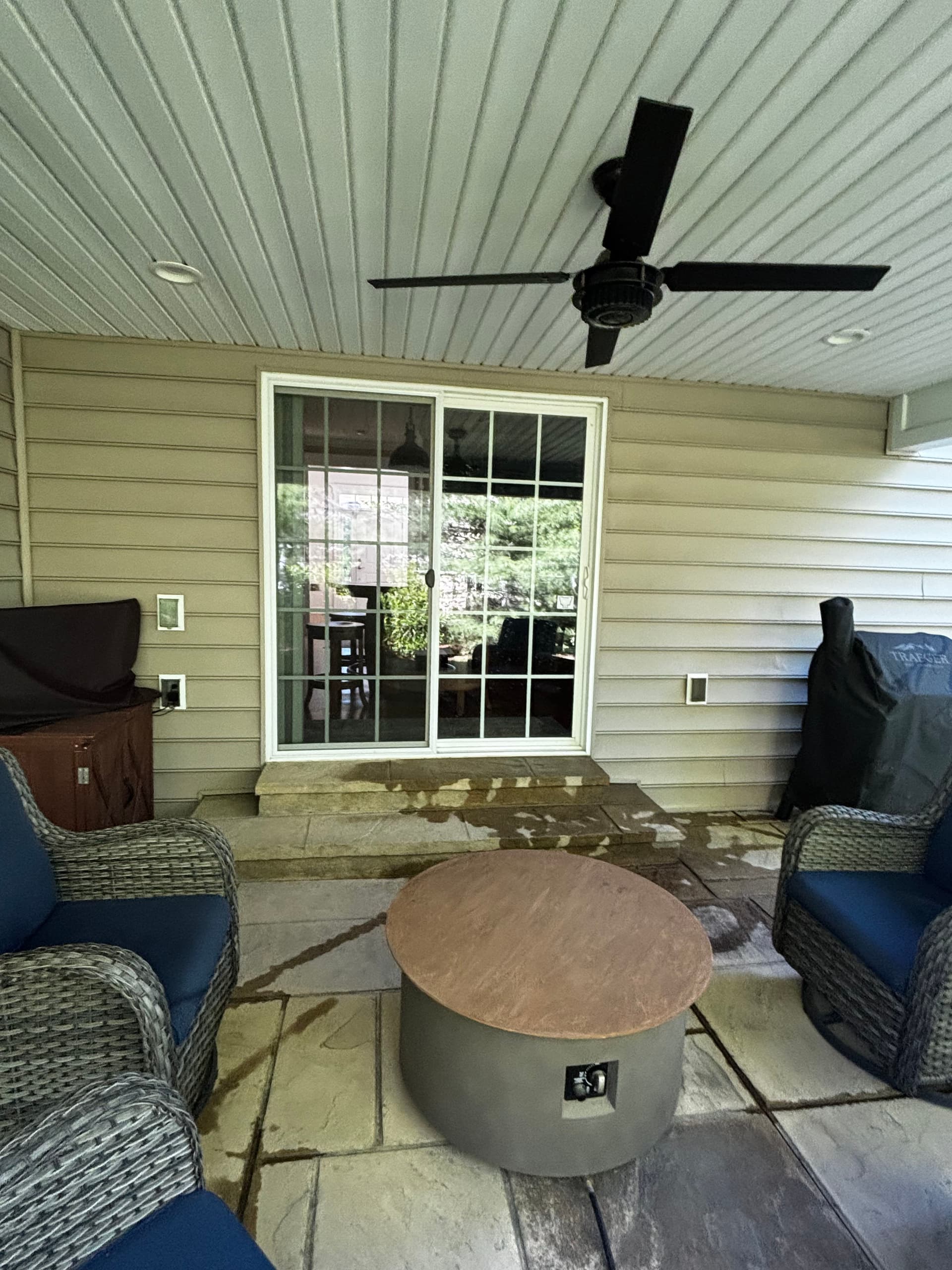 Gallery photos for Pollen Season Window Cleaning Done Right in Lititz: Image #4